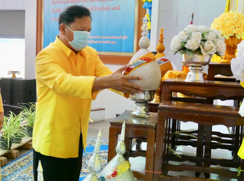โรงเรียนกันทรวิชัย ได้จัดพิธีลงนามถวายพระพรชัยมงคลพระบาทสมเด็จพระเจ้าอยู่หัว เนื่องในโอกาสวันเฉลิมพระชนมพรรษา