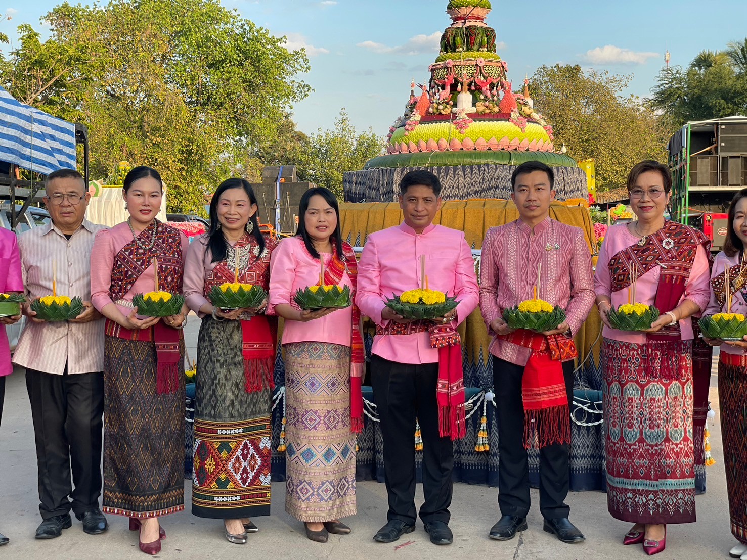 งานประเพณีลอยกระทง " ชมโคมทวา บูชาเจ้าแม่กินรี ประจำปี2567