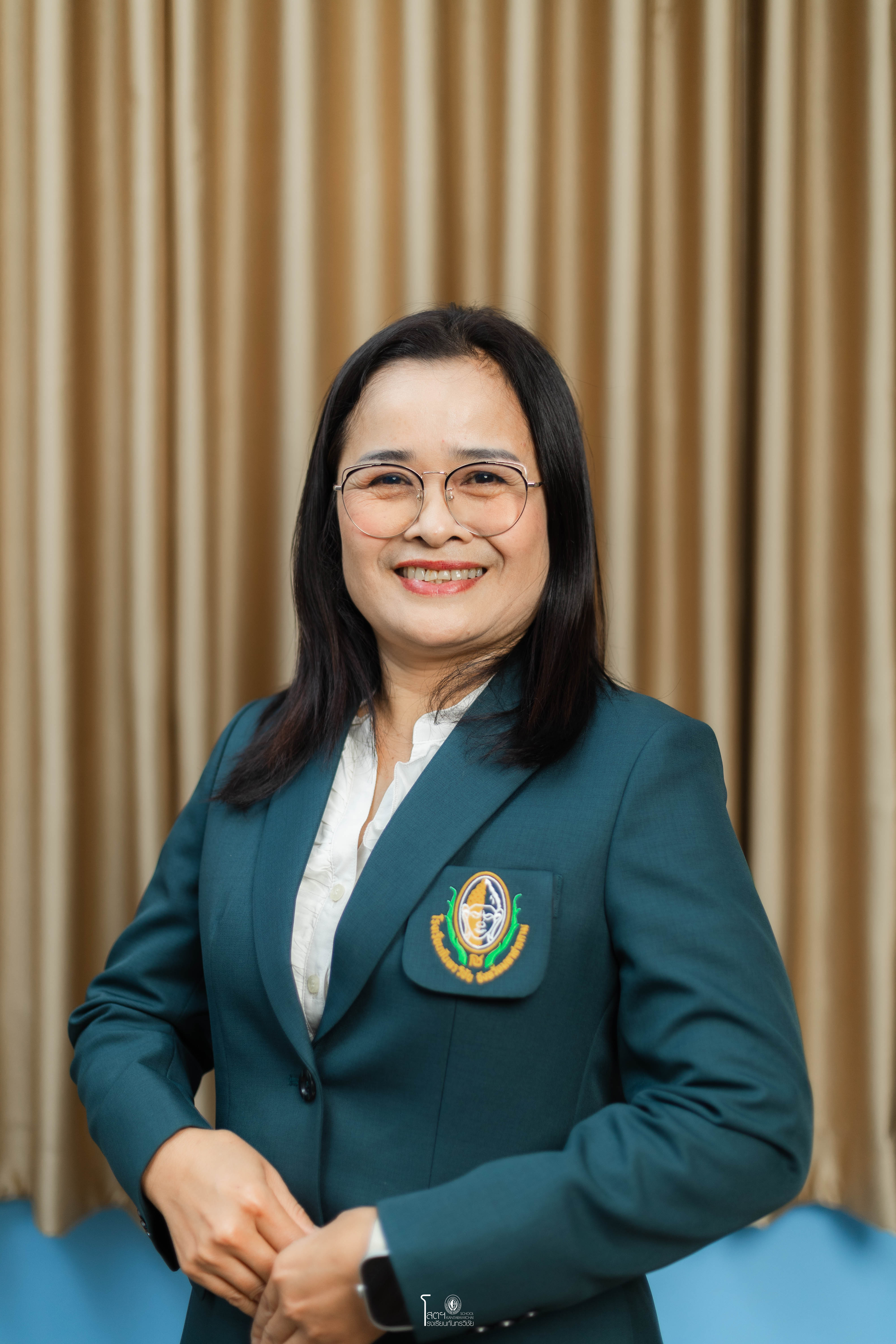 นางประไพ ศรีทวี