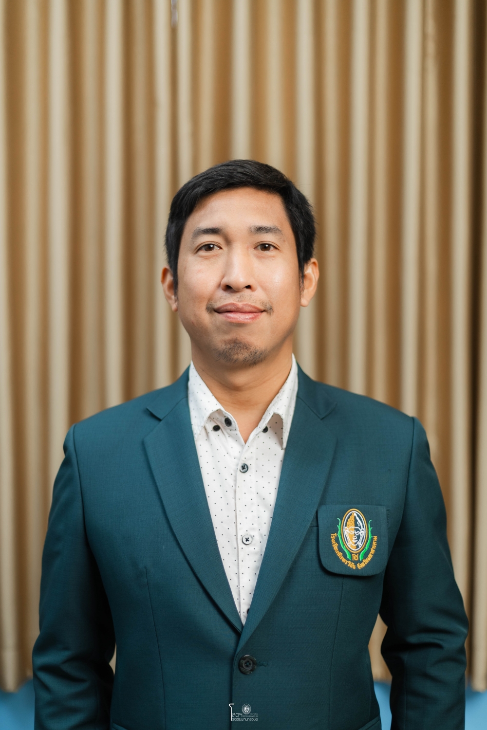 นายธีรวุธ วณิชาติ